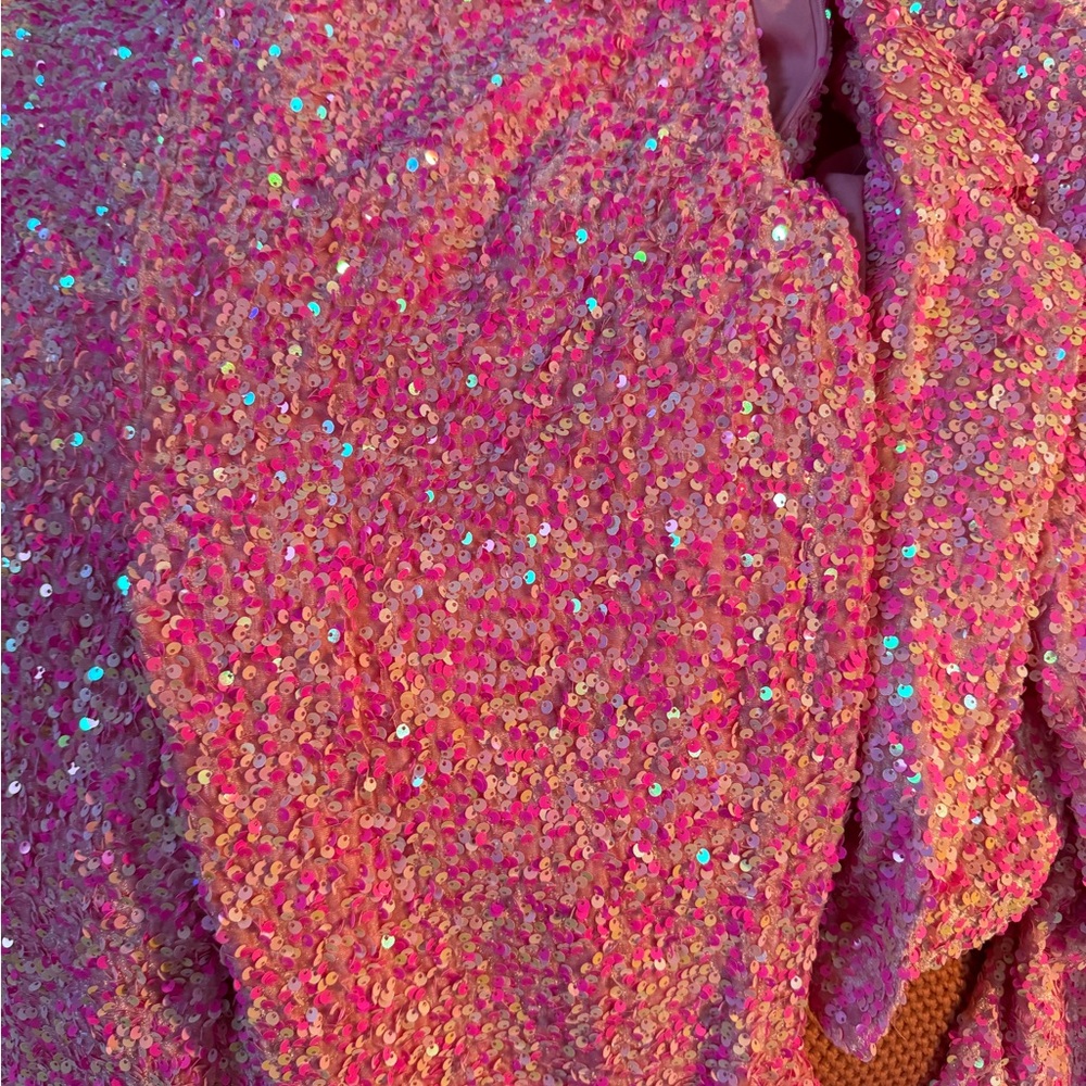 Pink sequined jacket. - Picture 3 of 3
